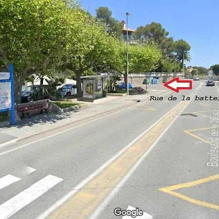 B Front De Apartment *